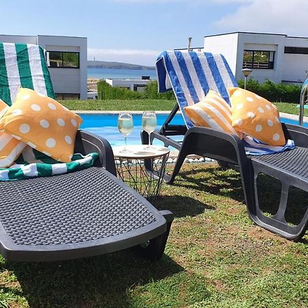 Modern 4 Double Bedroom Villa With Pool / Garden 발도비노 외부 사진