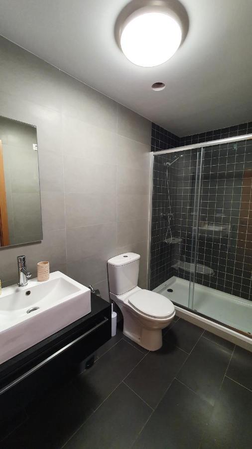 Modern 4 Double Bedroom Villa With Pool / Garden 발도비노 외부 사진